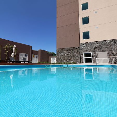 Candlewood Suites Celaya Celaya  Exteriör bild
