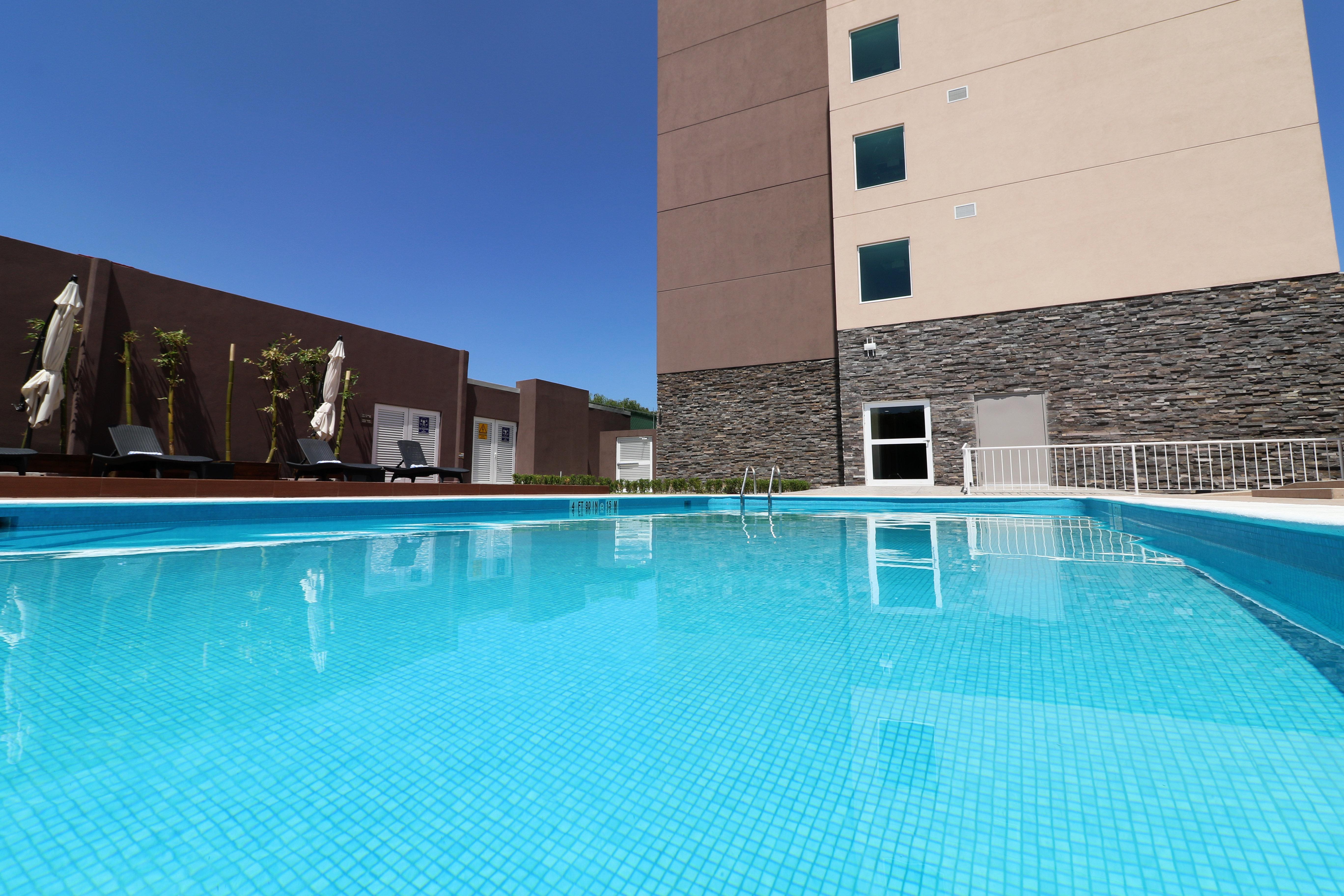 Candlewood Suites Celaya Celaya  Exteriör bild